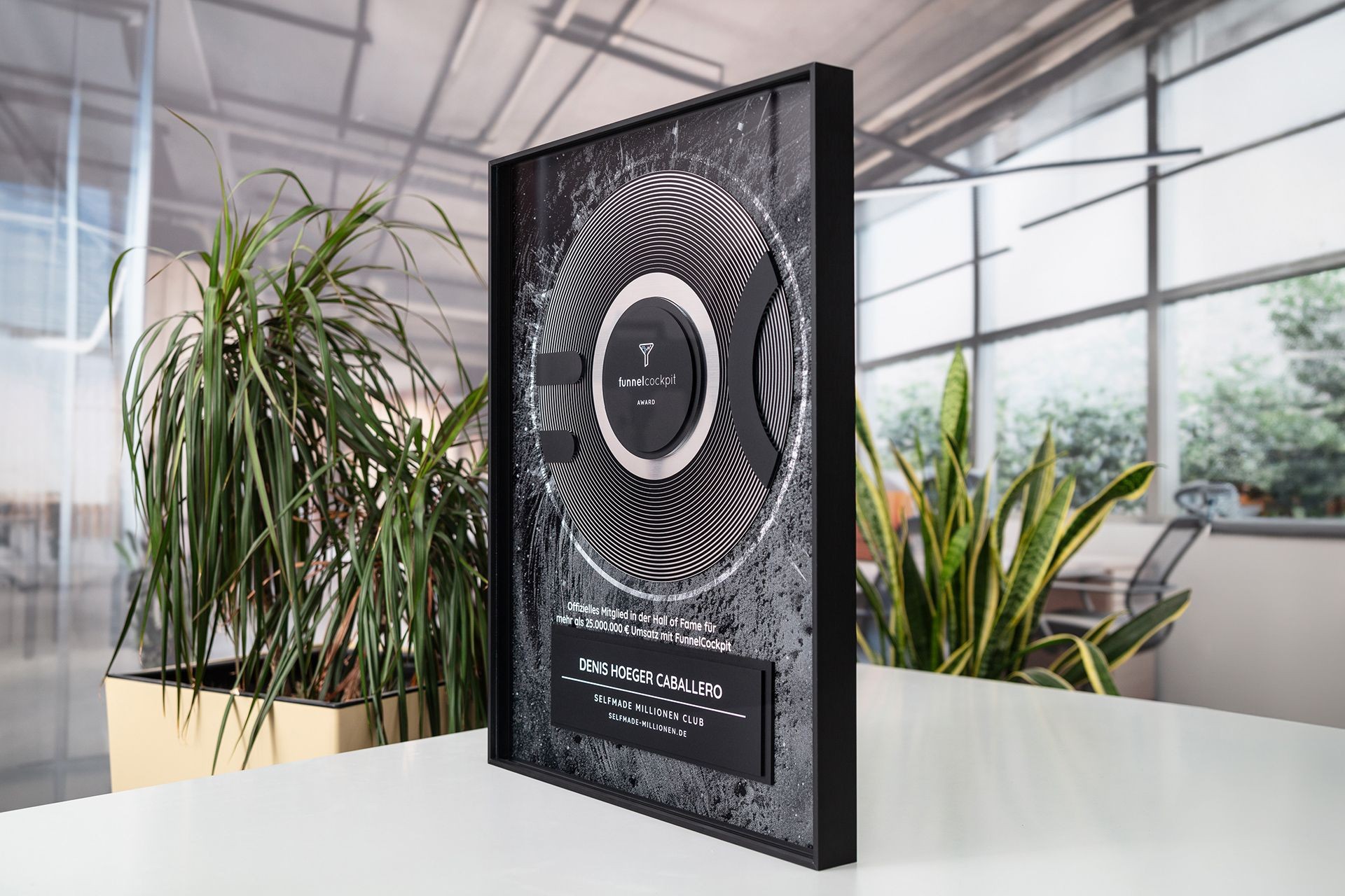 Glasso custom award